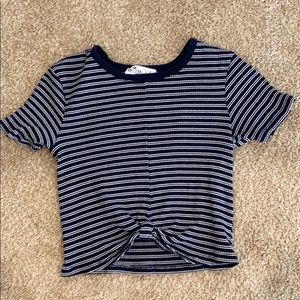 Hollister women’s t shirt